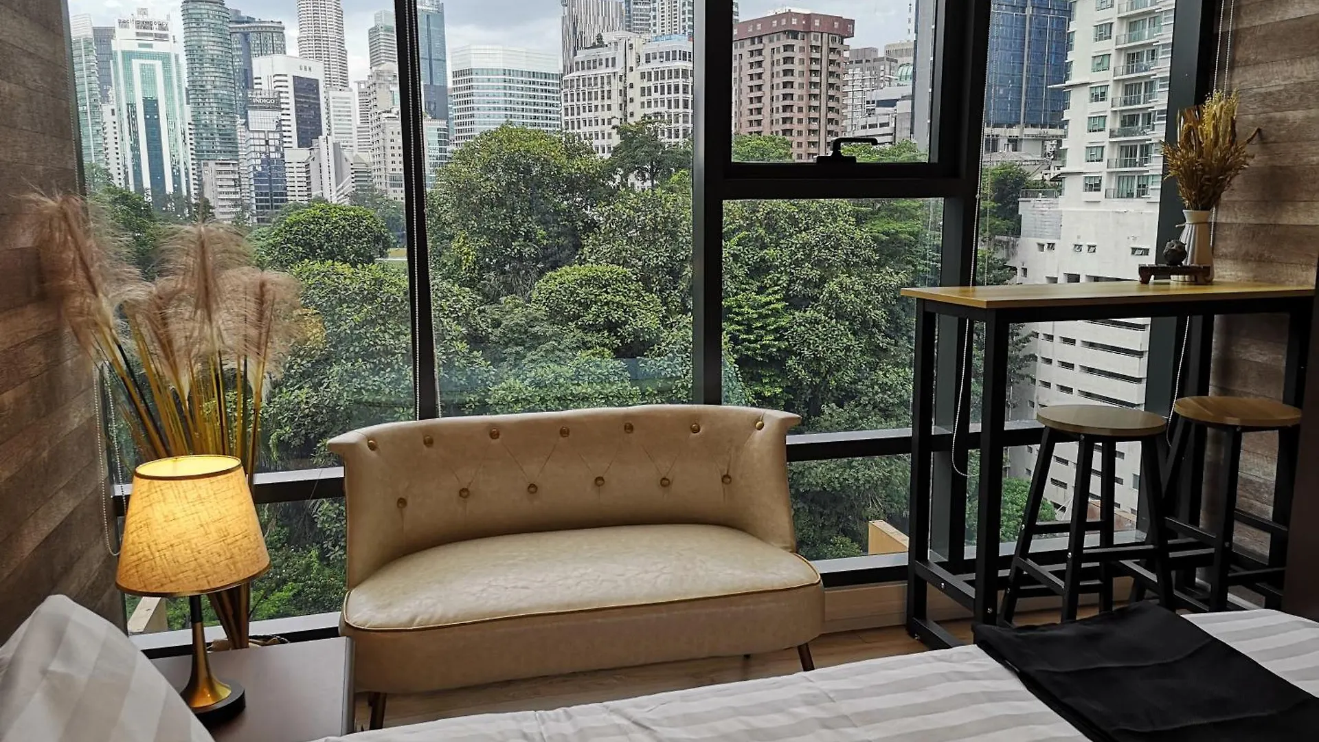 Apart Otel Romantic Log Cabin - Walk To Kl Tower, Klcc, Bukit Bintang Kuala Lumpur