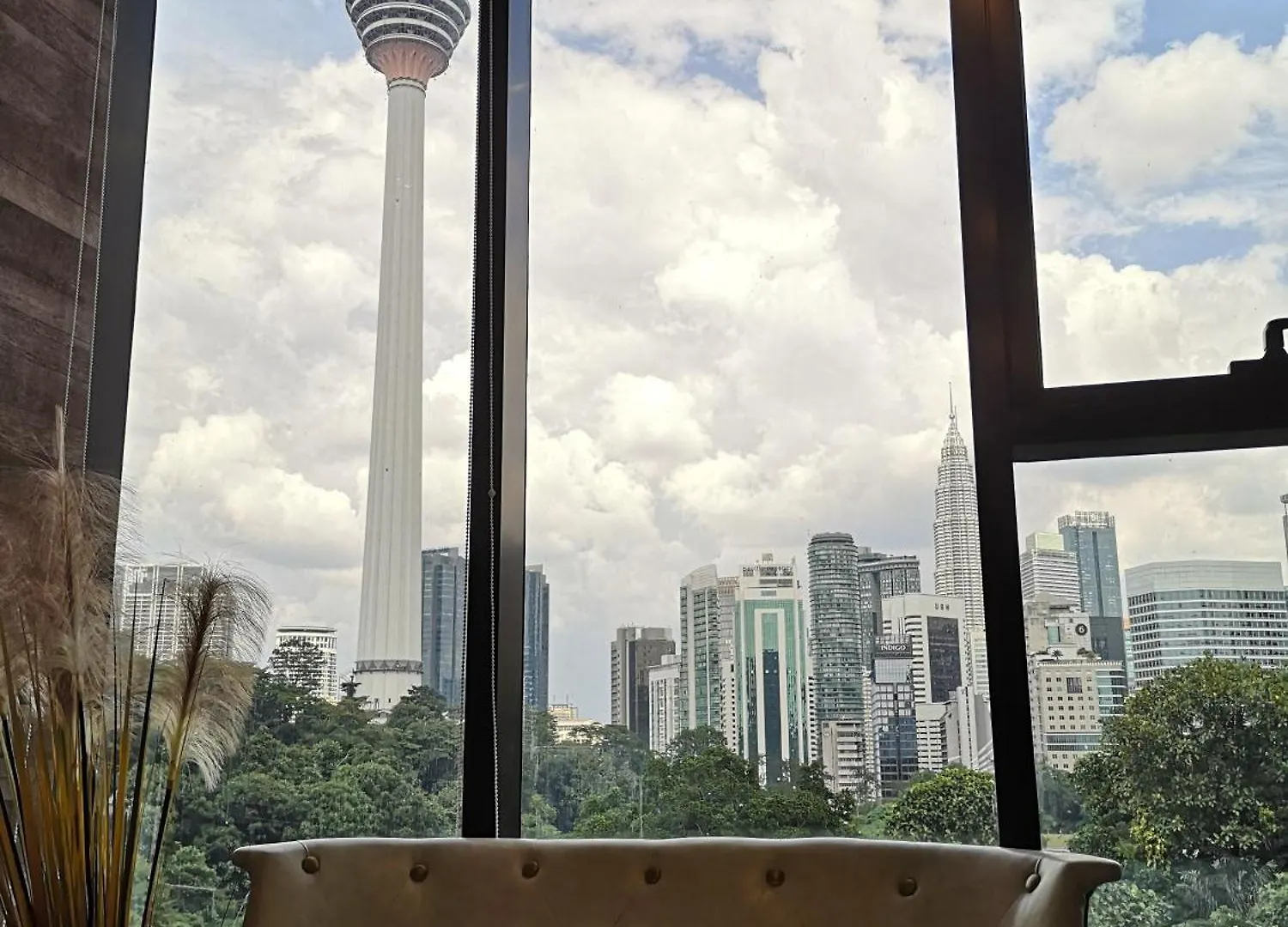 Romantic Log Cabin - Walk To Kl Tower, Klcc, Bukit Bintang Kuala Lumpur